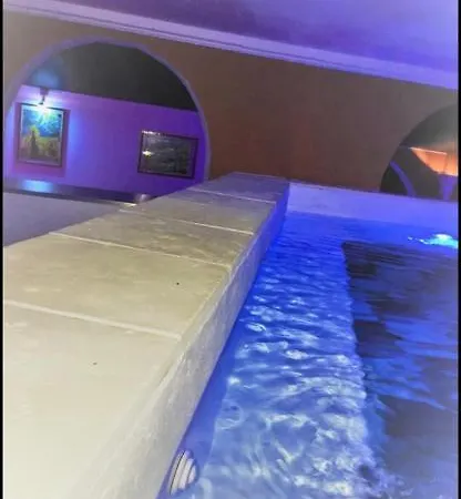 Gite-appart Prive Du Domaine Piscine Sauna Lescout