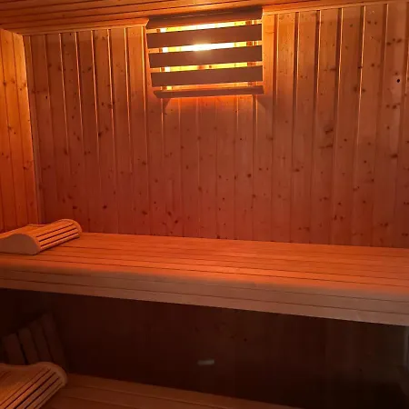 Gite-appart Prive Du Domaine Piscine Sauna Lescout